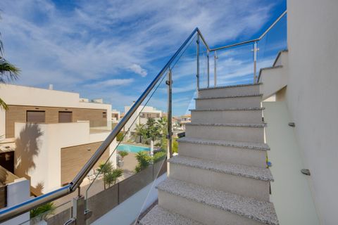 Villa a Torrevieja, Alicante, Torrevieja - € 750.000 | Ref: DLS0681 - foto 14