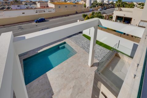Villa a Torrevieja, Alicante, Torrevieja - € 750.000 | Ref: DLS0681 - foto 21