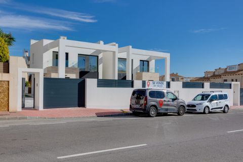 Villa a Torrevieja, Alicante, Torrevieja - € 750.000 | Ref: DLS0681 - foto 24