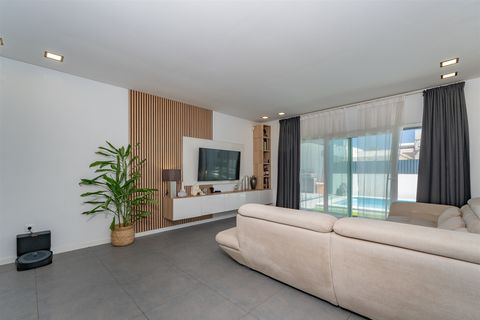 Villa i Setubal, Setubal, Setubal - € 550 000 | Ref: DH480 - foto 15