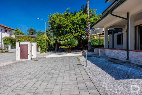 Villa i Montignoso, Massa and Carrara, Montignoso - € 780.000 | Ref: R07247CAVI - foto 6