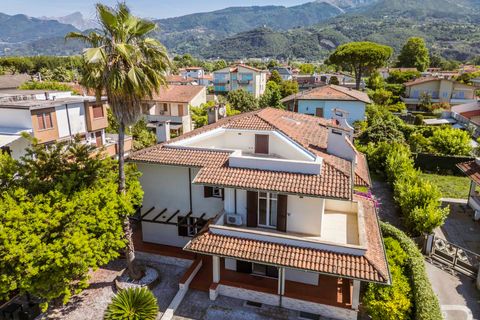 Villa i Montignoso, Massa and Carrara, Montignoso - € 780.000 | Ref: R07247CAVI - foto 2