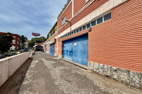 Erhvervsejendom i Carnaxide, Lisbon, Carnaxide - € 1.500.000 | Ref: MAG_1290 - foto 1