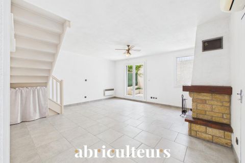 Villa a Marseille, Bouches-du-Rhone, Marseille - € 340.000 | Ref: APVM25028613010_1 - foto 2