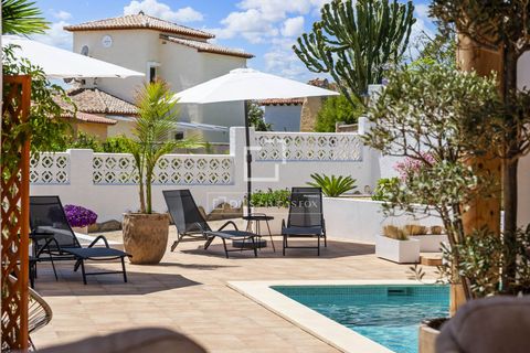 Villa en Calpe, Alicante, Calpe - € 1.095.000 | Ref: ALT62972 - photo 2