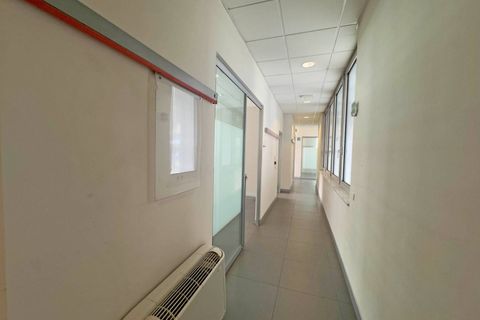 L'establiment comercial a Moncalieri, Turin, Moncalieri - € 10.340/mes | Ref: 13978 - foto 5