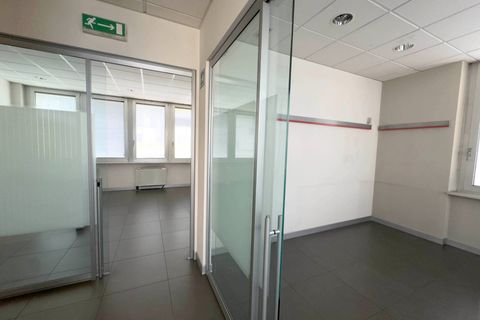 L'establiment comercial a Moncalieri, Turin, Moncalieri - € 10.340/mes | Ref: 13978 - foto 9