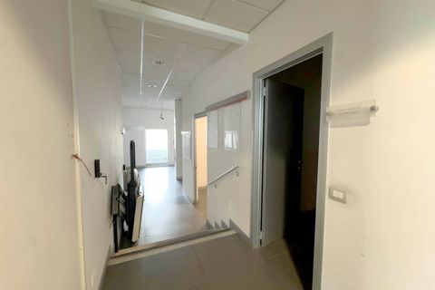 L'establiment comercial a Moncalieri, Turin, Moncalieri - € 10.340/mes | Ref: 13978 - foto 13