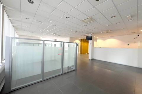 L'establiment comercial a Moncalieri, Turin, Moncalieri - € 10.340/mes | Ref: 13978 - foto 15
