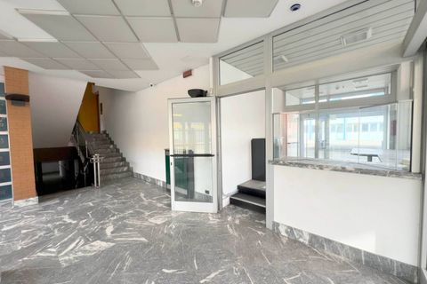 L'establiment comercial a Moncalieri, Turin, Moncalieri - € 15.000/mes | Ref: 13979 - foto 2
