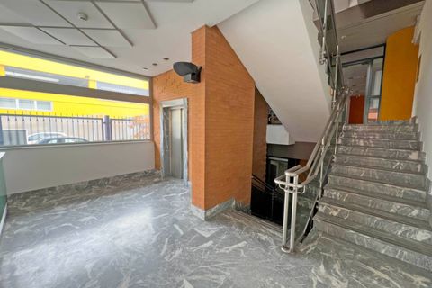 L'establiment comercial a Moncalieri, Turin, Moncalieri - € 15.000/mes | Ref: 13979 - foto 3