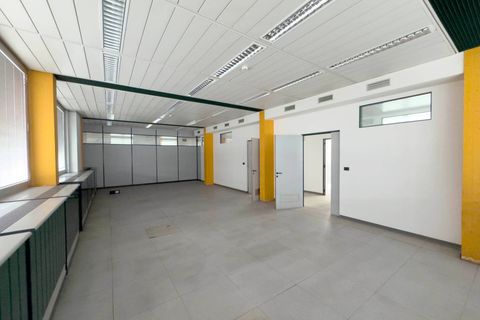 L'establiment comercial a Moncalieri, Turin, Moncalieri - € 15.000/mes | Ref: 13979 - foto 10