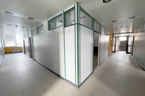 L'establiment comercial a Moncalieri, Turin, Moncalieri - € 15.000/mes | Ref: 13979 - foto 17
