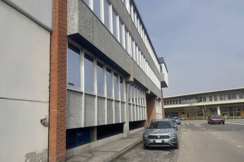 L'establiment comercial a Moncalieri, Turin, Moncalieri - € 15.000/mes | Ref: 13979 - foto 27