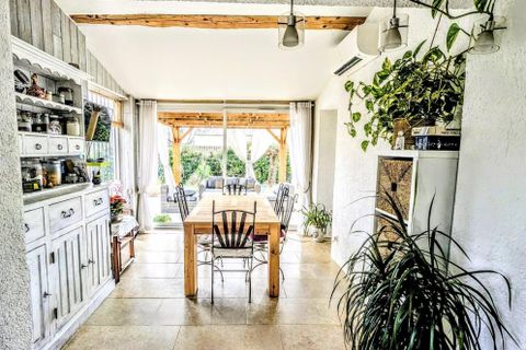 Villa a Lauris, Vaucluse, Lauris - € 535.000 | Ref: fr040962 - foto 7
