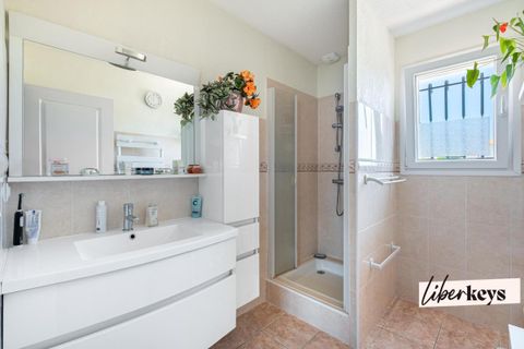 Villa a Frejus, Var, Frejus - € 495.000 | Ref: DOM31729 - foto 10