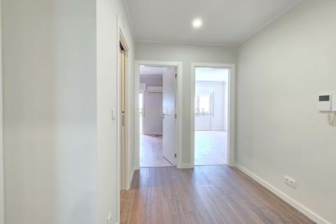 Lejlighed i Amadora, Lisbon, Amadora - € 299.000 | Ref: C0221-03900 - foto 11