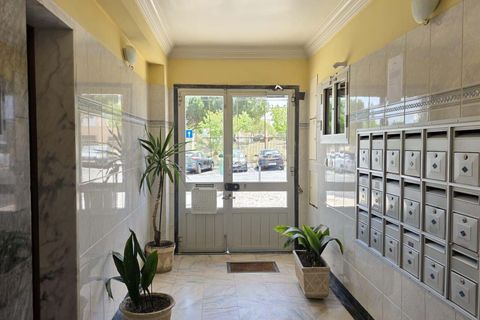 Lejlighed i Amadora, Lisbon, Amadora - € 299.000 | Ref: C0221-03900 - foto 19