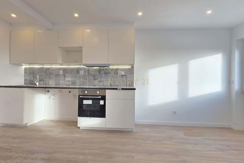 Lejlighed i Cacem, Lisbon, Cacem - € 279.700 | Ref: C0221-03899 - foto 3
