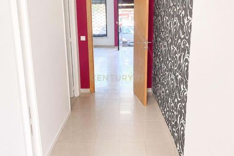 Erhvervsejendom i Setubal, Setubal, Setubal - € 125.000 | Ref: C0237-03840 - foto 2
