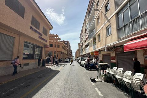 Leilighet i Torrevieja, Alicante, Torrevieja - € 154 900 | Ref: 27-373-457-11-924/77219 - foto 35