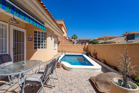 Villa en Punta Prima, Alicante, Punta Prima - € 235.000 | Ref: 3-17973/77956 - photo 9