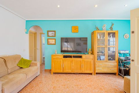 Villa en Punta Prima, Alicante, Punta Prima - € 235.000 | Ref: 3-17973/77956 - photo 14
