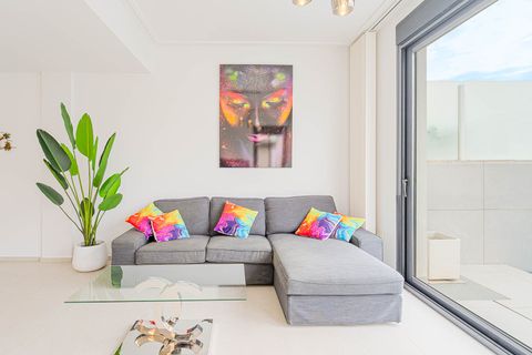 Villa i Punta Prima, Alicante, Punta Prima - € 650 000 | Ref: 3-17826/77959 - foto 18