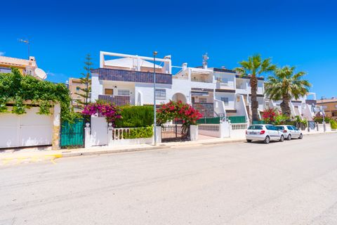 Apartamento en Punta Prima, Alicante, Punta Prima - € 165.000 | Ref: 3-17742/77960 - photo 33