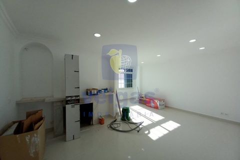 Villa i Carcavelos, Lisbon, Carcavelos - € 475.000 | Ref: COLI-208674 - foto 2