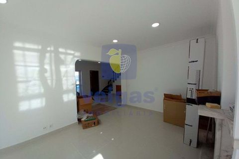 Villa i Carcavelos, Lisbon, Carcavelos - € 475.000 | Ref: COLI-208674 - foto 5