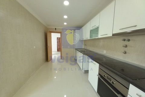 Villa i Carcavelos, Lisbon, Carcavelos - € 475.000 | Ref: COLI-208674 - foto 12