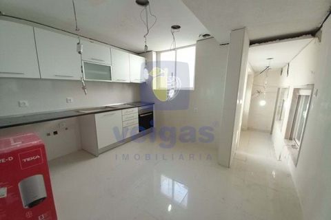 Villa i Carcavelos, Lisbon, Carcavelos - € 475.000 | Ref: COLI-208674 - foto 40