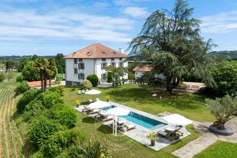 Masia a Guiche, Pyrenees-Atlantiques, Guiche - € 1.595.000 | Ref: M1890 - foto 4