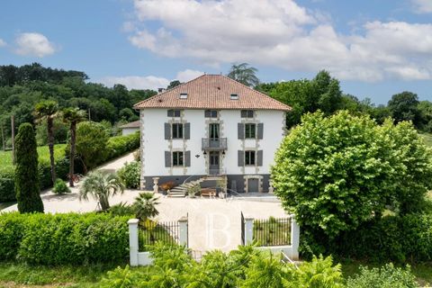 Masia a Guiche, Pyrenees-Atlantiques, Guiche - € 1.595.000 | Ref: M1890 - foto 2