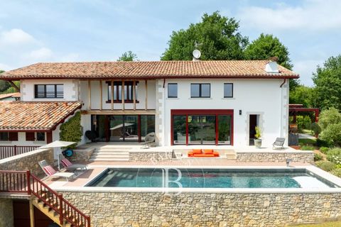 Villa - Hasparren, Pyrenees-Atlantiques, Hasparren - € 2 495 000 | Réf : M1891 - photo 2