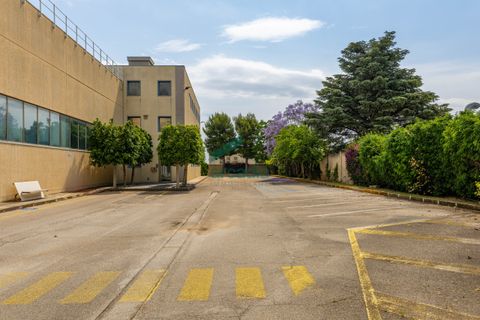 L'establiment comercial a Modugno, Bari, Modugno - € 4.000.000 | Ref: 12060/2026 - foto 23