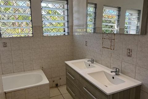 Villa a Saint-Pierre, La Reunion, Saint-Pierre - € 1.600/mes | Ref: ref302 - foto 5