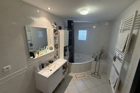 Villa a Macon, Saone-et-Loire, Macon - € 85.000 | Ref: 86478173 - foto 8