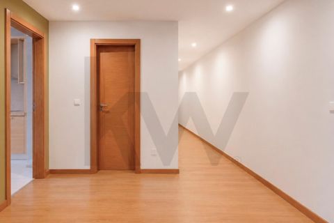 Apartament a Alcabideche, Lisbon, Alcabideche - € 3.250/mes | Ref: KWPT-034057 - foto 8