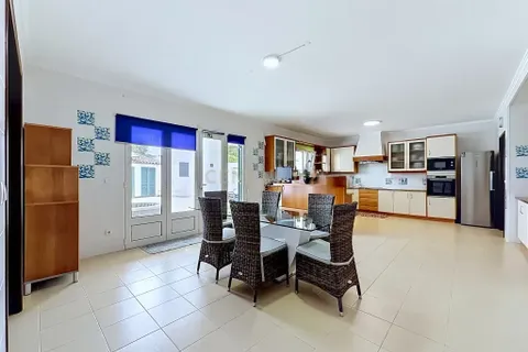 Villa i Ponta Delgada, Sao Miguel, Ponta Delgada - € 700.000 | Ref: C0276-02773 - foto 20