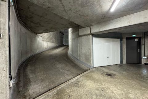 Garage i Puteaux, Hauts-de-Seine, Puteaux - € 30.000 | Ref: S3N3-YHX-5UM - foto 4