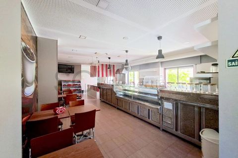 Erhvervsejendom i Corroios, Setubal, Corroios - € 195.000 | Ref: 10835 - foto 1