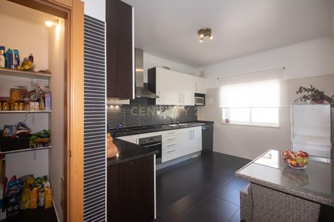 Villa i Alenquer, Lisbon, Alenquer - € 419.000 | Ref: C0364-06041 - foto 16