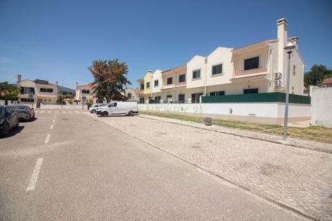 Villa i Alenquer, Lisbon, Alenquer - € 419.000 | Ref: C0364-06041 - foto 33