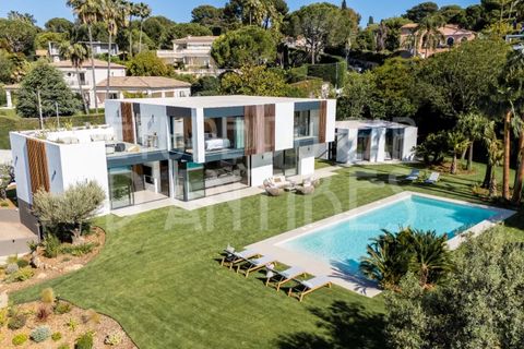 Villa i Antibes, Alpes-Maritimes, Antibes - € 12.500.000 | Ref: 87104609 - foto 1