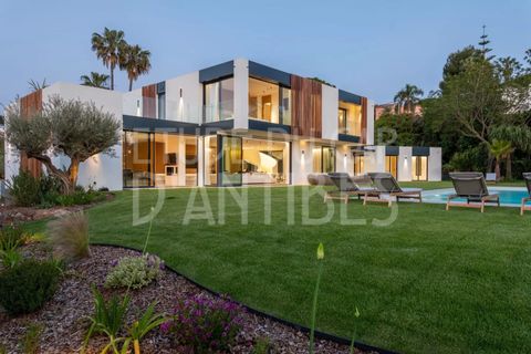 Villa i Antibes, Alpes-Maritimes, Antibes - € 12.500.000 | Ref: 87104609 - foto 2