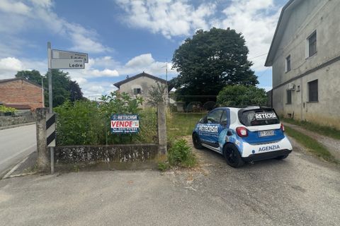 Villa i Visco, Udine, Visco - € 42.000 | Ref: D-1209 - foto 1