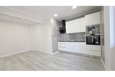 Lejlighed i Amadora, Lisbon, Amadora - € 255.000 | Ref: APA_10653 - foto 2