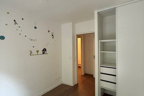 Leilighet i Chaville, Hauts-de-Seine, Chaville - € 575 000 | Ref: T4-CHAVILLE-A102-IMMEUBLE-RECENT - foto 8